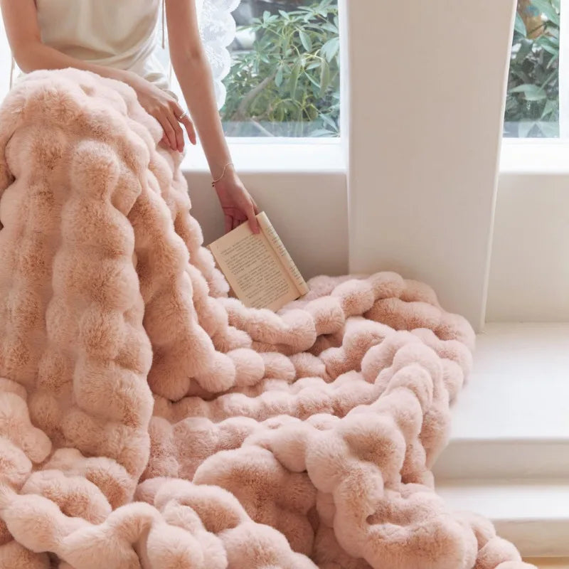 Luxury Faux Fur Bed Blanket | Bedroom Throw | Ultra-Soft Textured Fleece