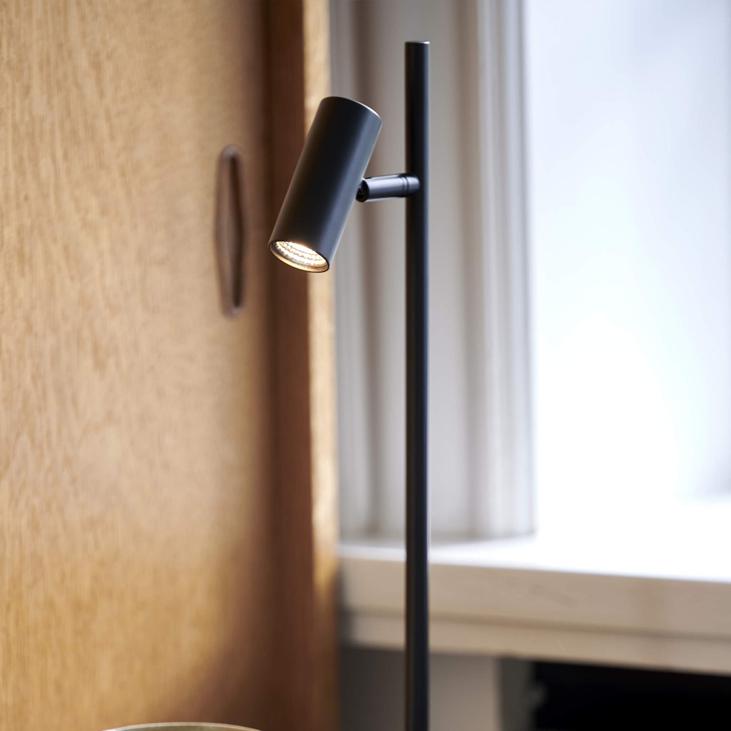 Minimalist LED Table Lamp | Modern Desk Lighting | Matte White Metal